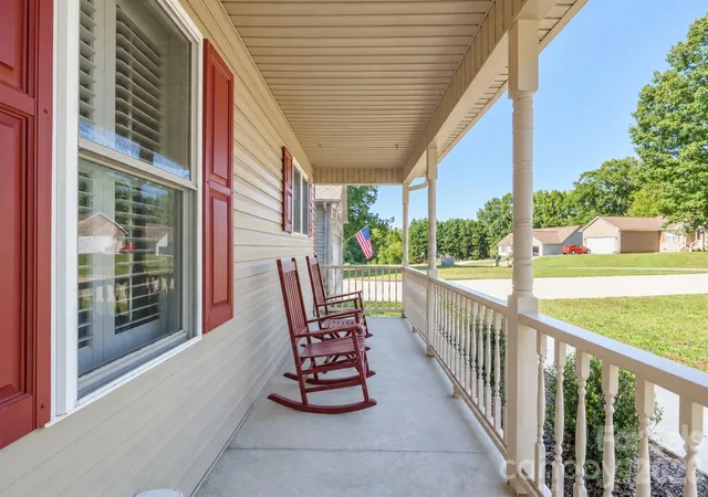 Photo 3 of Single family home for sale at 1459 Angela Ct, Lincolnton, NC 28092 | MLS# 4434587 | Listing updated on 2026-10-20