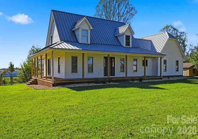 Single family home for sale at 2405 Startown Rd, Newton, NC 28658 | MLS# 4434589