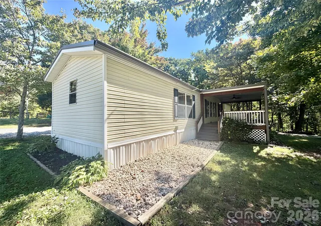 Photo 3 of Single family home for sale at 267 Dishmon Family Dr, Statesville, NC 28625 | MLS# 4434590 | Listing updated on 2026-10-15