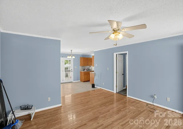 Photo 3 of Single family home for sale at 3033 26th Street Ln, Hickory, NC 28601 | MLS# 4434603 | Listing updated on 2026-10-20
