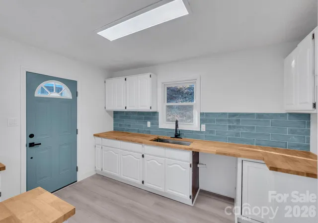 Photo 3 of Single family home for sale at 49 Livingston St, Tryon, NC 28782 | MLS# 4434613 | Listing updated on 2026-10-15