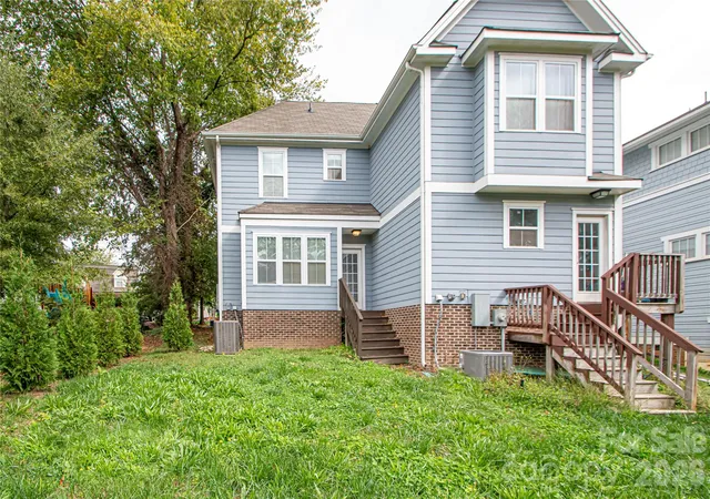 Photo 3 of Sale Pending at 1614 Luther St, Charlotte, NC 28204 | MLS# 4434621 | Listing updated on 2026-10-22