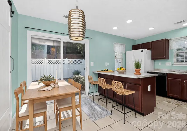 Photo 4 of Townhouse for sale at 16931 Greenlawn Hills Ct, Charlotte, NC 28213 | MLS# 4434641 | Listing updated on 2026-10-28