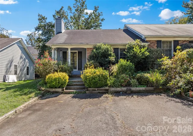 Photo 2 of Townhouse for sale at 1858 Lantana Dr, Winston Salem, NC 27127 | MLS# 4434656 | Listing updated on 2026-10-27