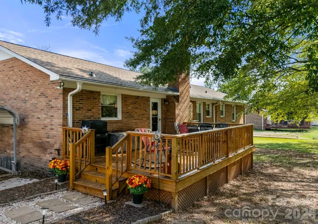 Photo 3 of Single family home for sale at 1312 Christopher Cir, Rock Hill, SC 29730 | MLS# 4434659 | Listing updated on 2026-10-27