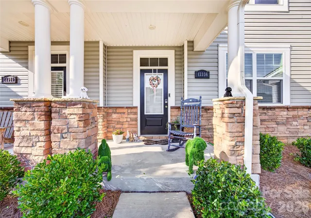 Photo 3 of Townhouse for sale at 13336 Savaine St, Charlotte, NC 28278 | MLS# 4434664 | Listing updated on 2026-10-26