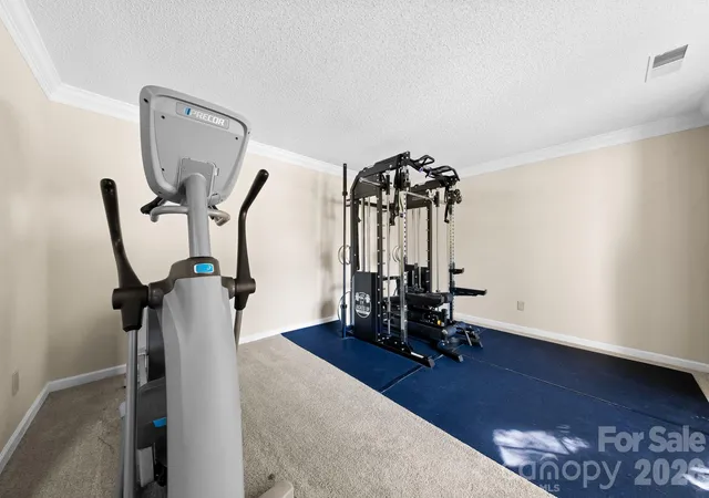 Photo 4 of Single family home for sale at 8908 Steinbeck Ct, Charlotte, NC 28216 | MLS# 4434680 | Listing updated on 2026-10-21