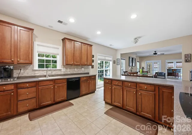 Photo 2 of Single family home for sale at 4405 Squirrel Trl Ln, Charlotte, NC 28269 | MLS# 4434681 | Listing updated on 2026-10-31