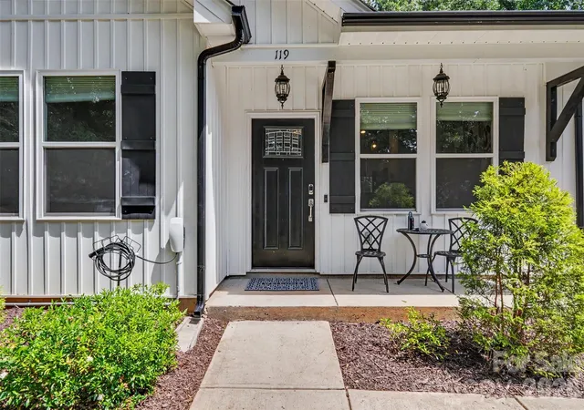 Photo 2 of Single family home for sale at 119 Brown St, Clover, SC 29710 | MLS# 4434690 | Listing updated on 2026-10-18