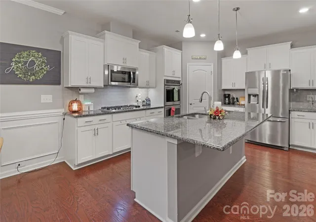 Photo 2 of Single family home for sale at 1929 Napa Valley Dr, Waxhaw, NC 28173 | MLS# 4434691 | Listing updated on 2026-10-21