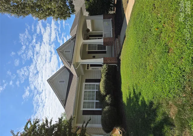 Photo 1 of Single family home for sale at 1121 Gainsborough Dr, Matthews, NC 28104 | MLS# 4434708 | Listing updated on 2026-10-16
