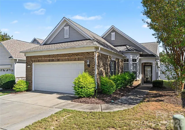 Photo 1 of Single family home for sale at 3054 Azalea Dr, Fort Mill, SC 29707 | MLS# 4434734 | Listing updated on 2026-10-26