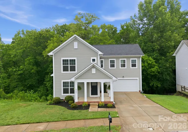 Photo 1 of Single family home for sale at 8207 Dumphries Dr, Huntersville, NC 28078 | MLS# 4434766 | Listing updated on 2026-10-15