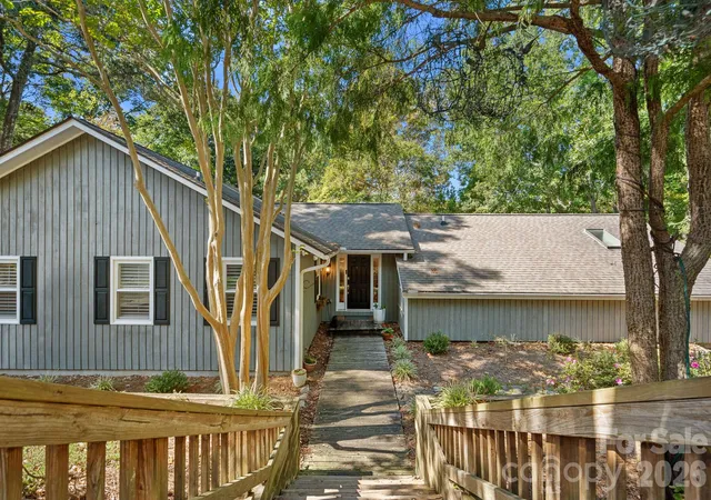 Photo 1 of Single family home for sale at 263 Hideaway Ln, Mooresville, NC 28117 | MLS# 4434767 | Listing updated on 2026-10-28