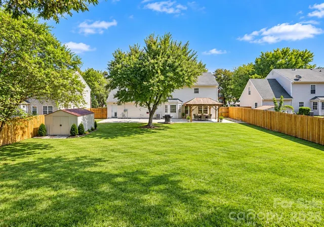 Photo 1 of Single family home for sale at 10008 Wild Dogwood Ct, Charlotte, NC 28273 | MLS# 4434789 | Listing updated on 2026-10-25