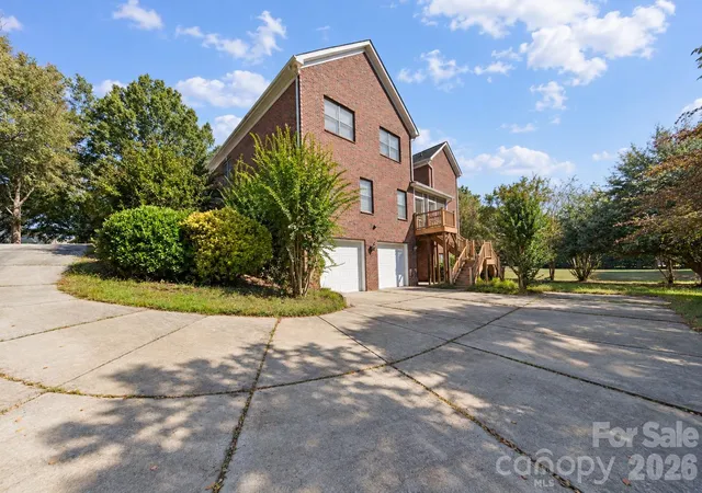 Photo 4 of Single family home for sale at 2793 Harlinsdale Dr, Rock Hill, SC 29732 | MLS# 4434798 | Listing updated on 2026-10-20