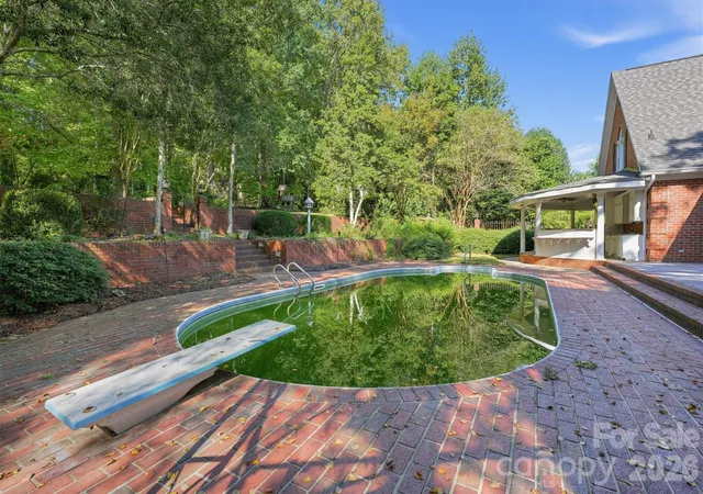 Photo 4 of Single family home for sale at 1933 Tara Trl, Lancaster, SC 29720 | MLS# 4434801 | Listing updated on 2026-10-28