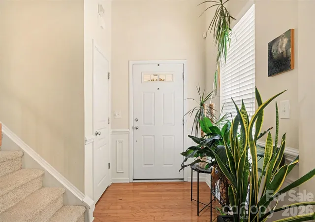 Photo 2 of Sale Pending at 1727 Crabapple Tree Ln, Charlotte, NC 28214 | MLS# 4434813 | Listing updated on 2026-10-28
