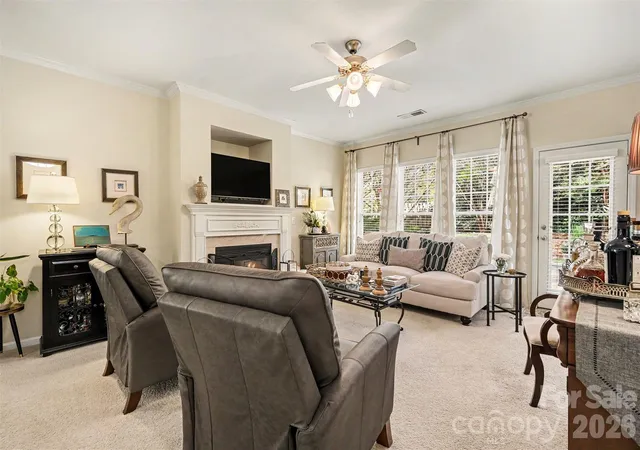 Photo 4 of Sale Pending at 1727 Crabapple Tree Ln, Charlotte, NC 28214 | MLS# 4434813 | Listing updated on 2026-10-28