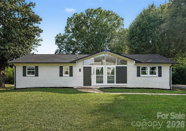 Photo 1 of Single family home for sale at 1902 19th Avenue NE, Hickory, NC 28601 | MLS# 4434826 | Listing updated on 2026-10-27