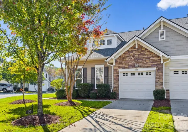 Photo 2 of Townhouse for sale at 551 Pine Links Dr, Fort Mill, SC 29708 | MLS# 4434837 | Listing updated on 2026-10-19