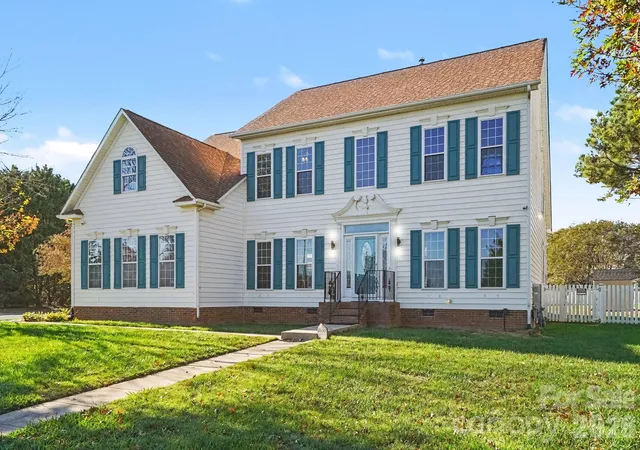 Photo 2 of Single family home for sale at 6500 Courtland St, Indian Trail, NC 28079 | MLS# 4434846 | Listing updated on 2026-10-29