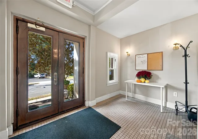 Photo 3 of Condo for sale at 712 Louise Ave #204, Charlotte, NC 28204 | MLS# 4434851 | Listing updated on 2026-10-26