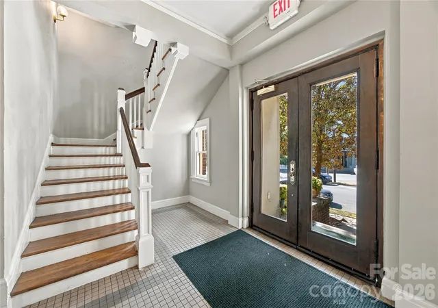 Photo 4 of Condo for sale at 712 Louise Ave #204, Charlotte, NC 28204 | MLS# 4434851 | Listing updated on 2026-10-26