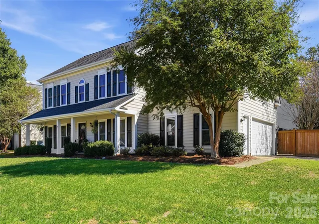 Photo 2 of Single family home for sale at 107 White Branch Ct, Fort Mill, SC 29715 | MLS# 4434853 | Listing updated on 2026-10-28