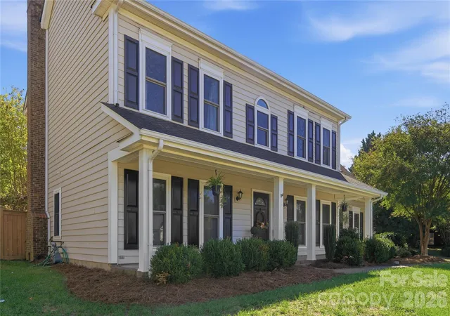 Photo 3 of Single family home for sale at 107 White Branch Ct, Fort Mill, SC 29715 | MLS# 4434853 | Listing updated on 2026-10-28