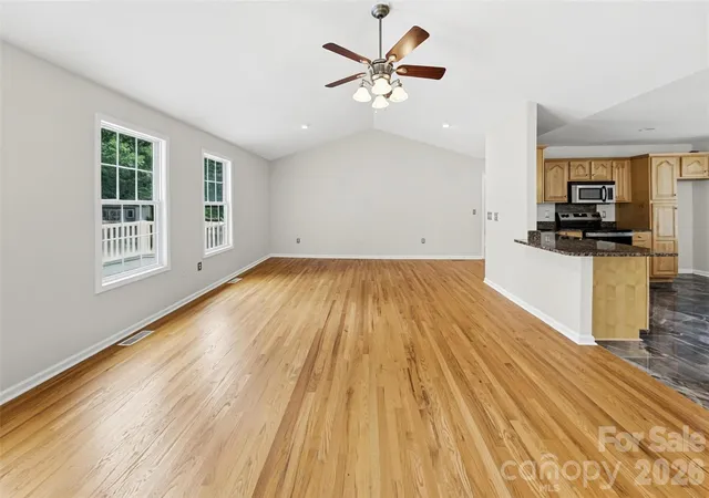 Photo 3 of Single family home for sale at 192 Olympia Dr, Mooresville, NC 28117 | MLS# 4434857 | Listing updated on 2026-10-16