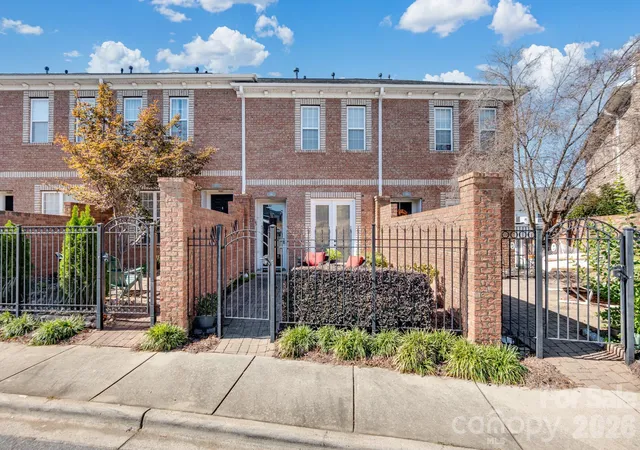 Townhouse for sale at 381 Dumbarton St NW, Concord, NC 28027 | MLS# 4434858