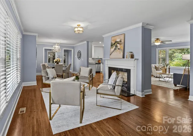 Photo 3 of Single family home for sale at 2538 Arnold Dr E, Charlotte, NC 28205 | MLS# 4434859 | Listing updated on 2026-10-18