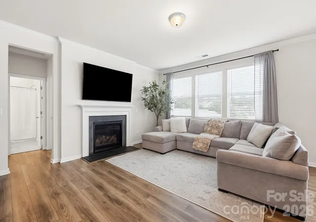 Photo 4 of Single family home for sale at 19020 Hawk Hvn Ln, Charlotte, NC 28278 | MLS# 4434892 | Listing updated on 2026-10-29