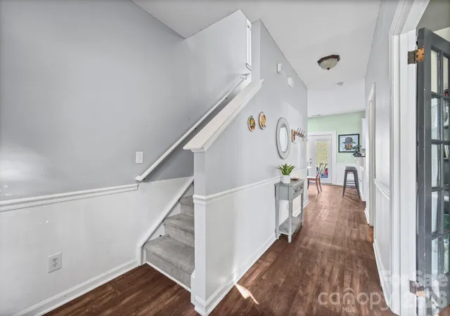 Photo 2 of Single family home for sale at 11029 Elven Dr, Fort Mill, SC 29707 | MLS# 4434906 | Listing updated on 2026-10-20