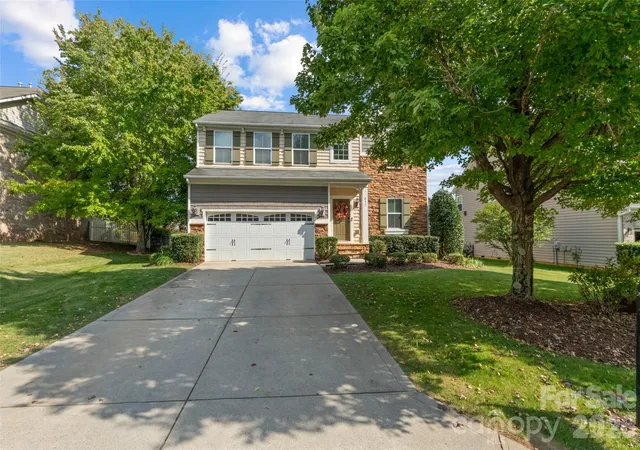 Photo 2 of Single family home for sale at 837 Lion Ln, Fort Mill, SC 29715 | MLS# 4434939 | Listing updated on 2026-10-20