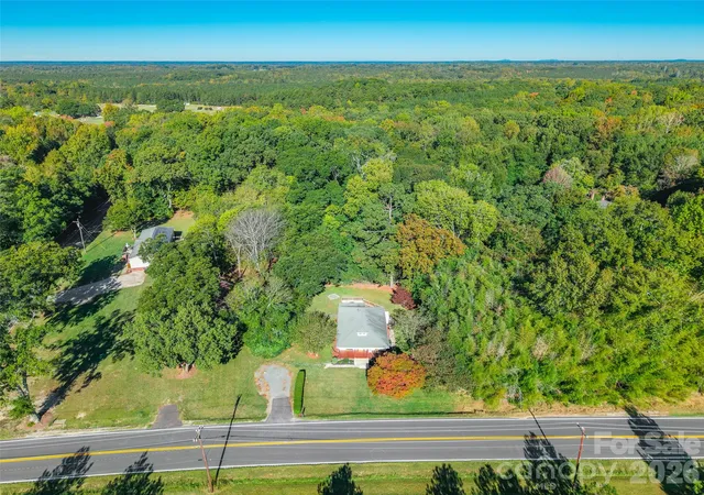 Photo 1 of Single family home for sale at 4595 Edgeland Rd, Edgemoor, SC 29712 | MLS# 4434955 | Listing updated on 2026-10-24