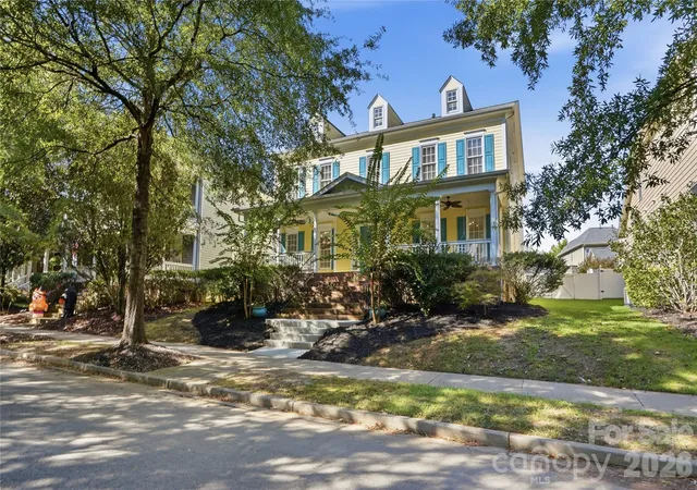 Photo 2 of Single family home for sale at 882 Promenade Walk, Fort Mill, SC 29708 | MLS# 4434963 | Listing updated on 2026-10-29