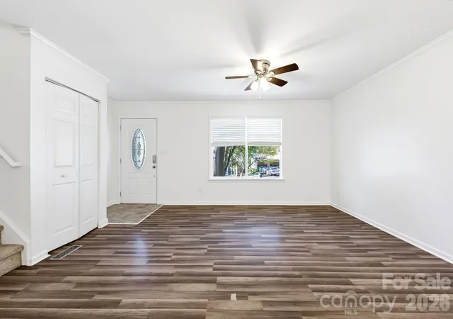 Photo 4 of Single family home for sale at 6901 Rollingridge Dr, Charlotte, NC 28211 | MLS# 4434981 | Listing updated on 2026-10-24