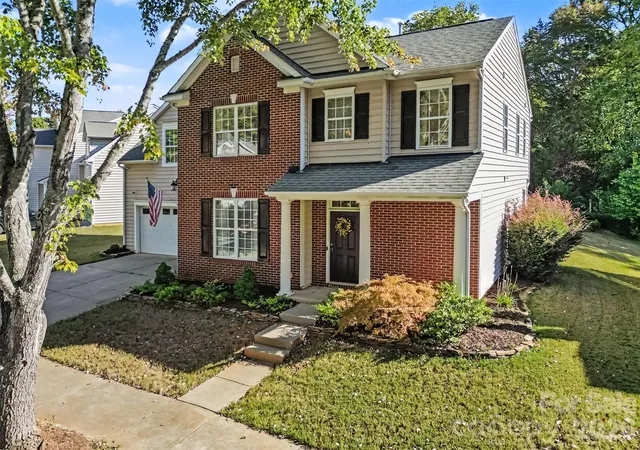 Photo 1 of Single family home for sale at 14412 Laurel Tree Ln, Huntersville, NC 28078 | MLS# 4434983 | Listing updated on 2026-10-26