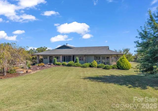 Single family home for sale at 401 Over Hl Dr, Tryon, NC 28782 | MLS# 4434986