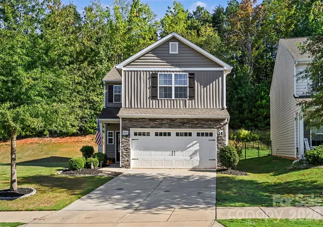 Photo 2 of Single family home for sale at 464 Maramec St, Fort Mill, SC 29715 | MLS# 4435012 | Listing updated on 2026-10-17
