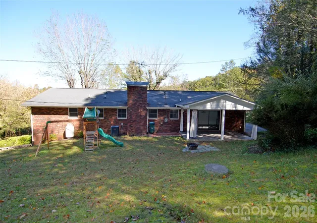 Photo 4 of Single family home for sale at 150 Eplee Loop, Marion, NC 28752 | MLS# 4435046 | Listing updated on 2026-10-21
