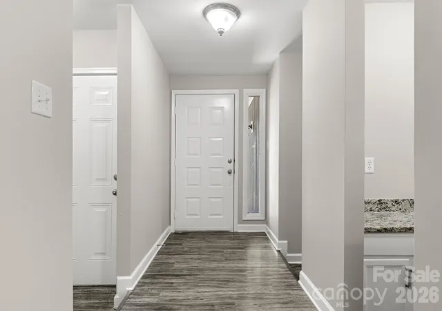 Photo 1 of Single family home for sale at 7607 Eastbourne Rd, Charlotte, NC 28227 | MLS# 4435055 | Listing updated on 2026-10-30