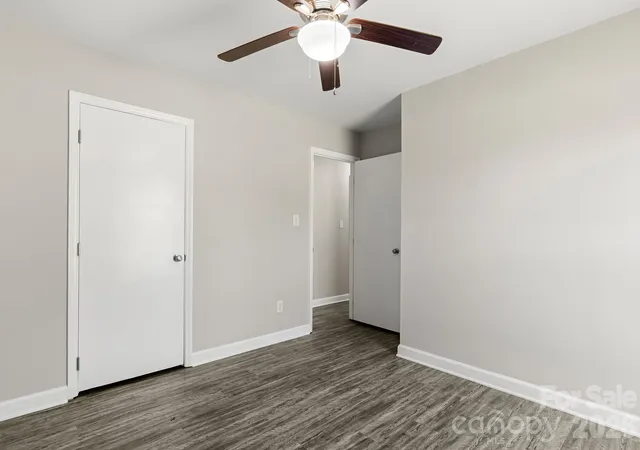 Photo 4 of Single family home for sale at 7607 Eastbourne Rd, Charlotte, NC 28227 | MLS# 4435055 | Listing updated on 2026-10-30