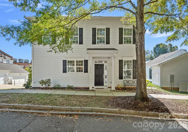 Photo 1 of Single family home for sale at 12116 Memory Ln, Huntersville, NC 28078 | MLS# 4435059 | Listing updated on 2026-10-30