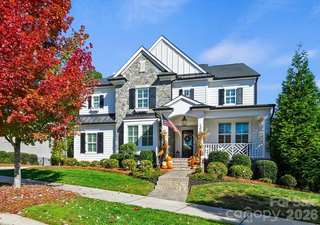 Photo 1 of Mansion for sale at 13513 Old Store Rd, Huntersville, NC 28078 | MLS# 4435065 | Listing updated on 2026-10-17