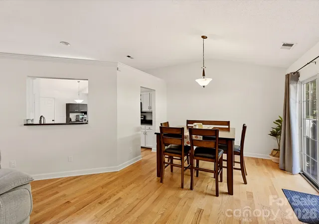 Photo 4 of Single family home for sale at 6701 Sweetfield Dr, Charlotte, NC 28269 | MLS# 4435077 | Listing updated on 2026-10-27