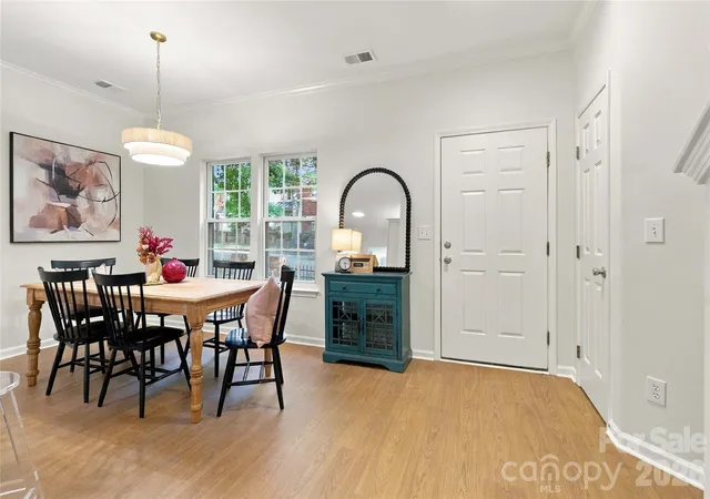 Photo 4 of Townhouse for sale at 18631 Oakhurst Blvd, Cornelius, NC 28031 | MLS# 4435092 | Listing updated on 2026-10-29