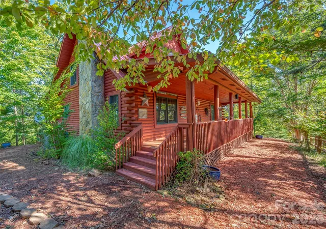 Photo 2 of Single family home for sale at 298 Summit Pkwy, Bostic, NC 28018 | MLS# 4435094 | Listing updated on 2026-10-16